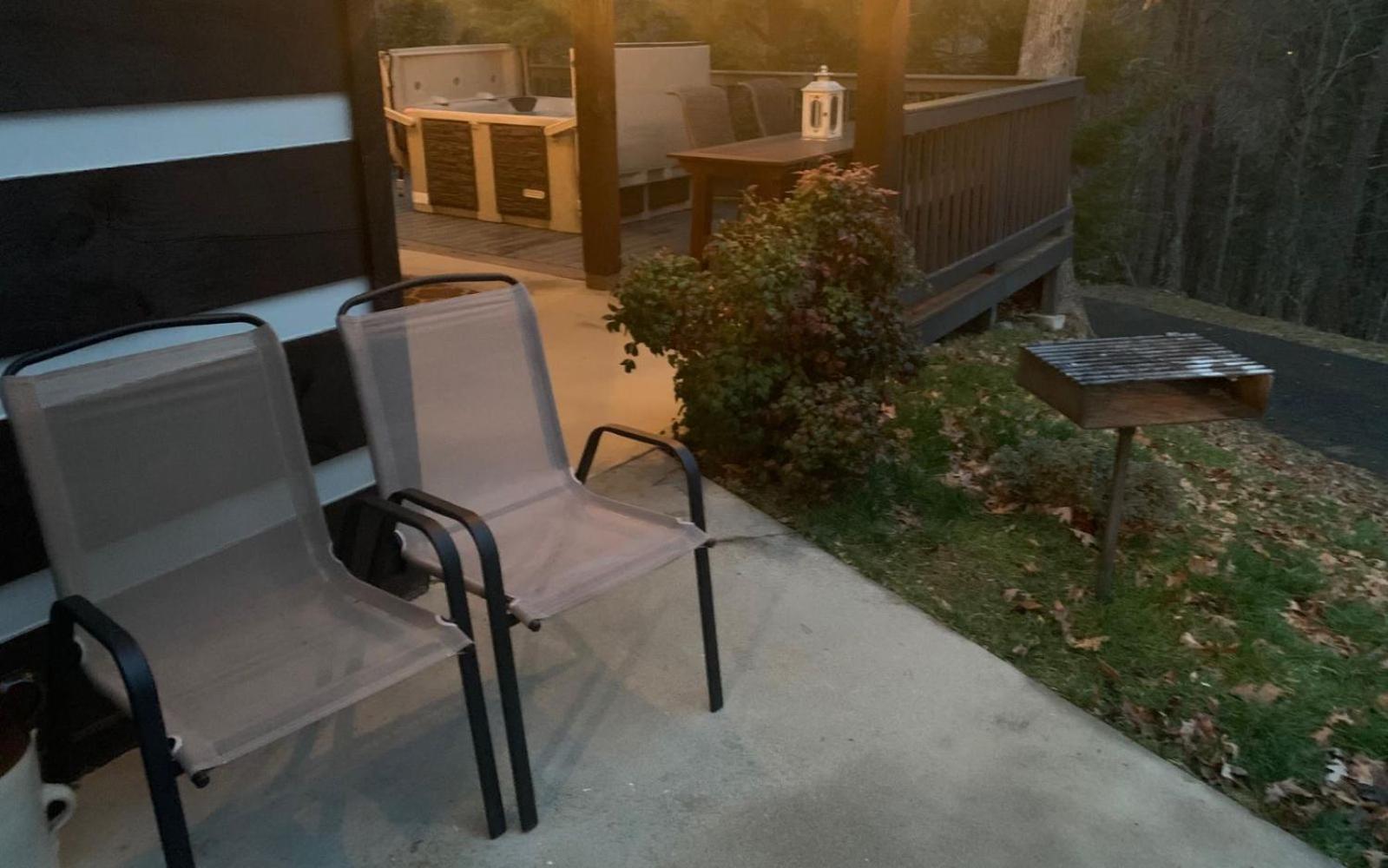 Wooded Bliss Hot Tub Single Level Cabin With No Steps Rocking Chairs And Wooded Views Pigeon Forge Bagian luar foto