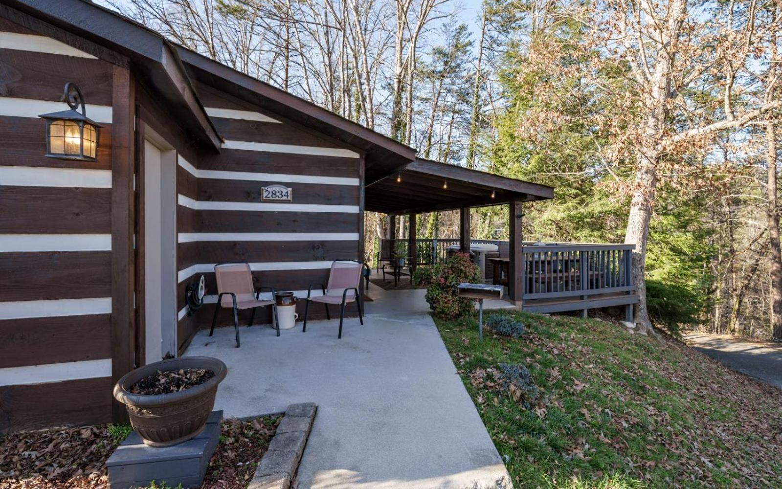 Wooded Bliss Hot Tub Single Level Cabin With No Steps Rocking Chairs And Wooded Views Pigeon Forge Bagian luar foto