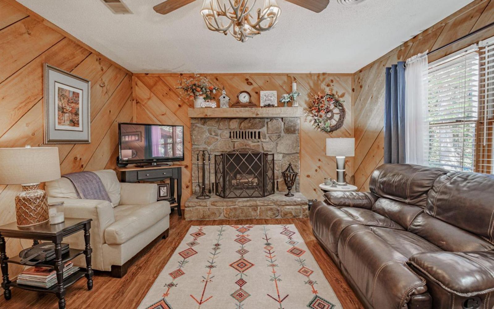 Wooded Bliss Hot Tub Single Level Cabin With No Steps Rocking Chairs And Wooded Views Pigeon Forge Bagian luar foto